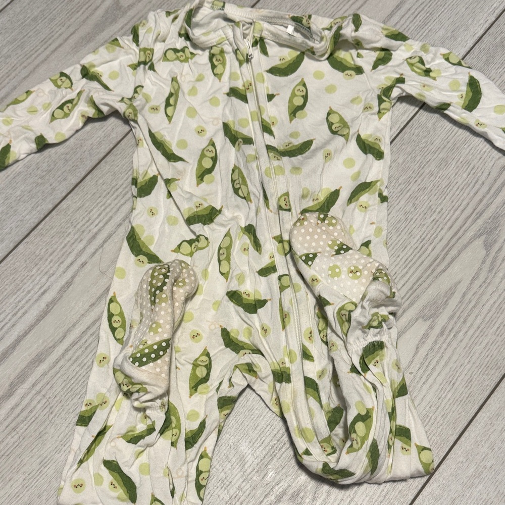 Angel Dear Pea Pod Print Kids Footie